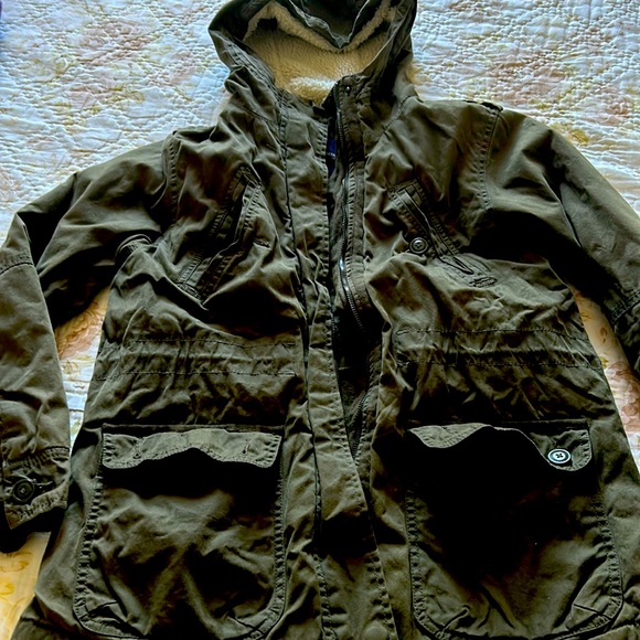 American Eagle Outfitters Jackets & Blazers - AEO Parka Army green M great condition